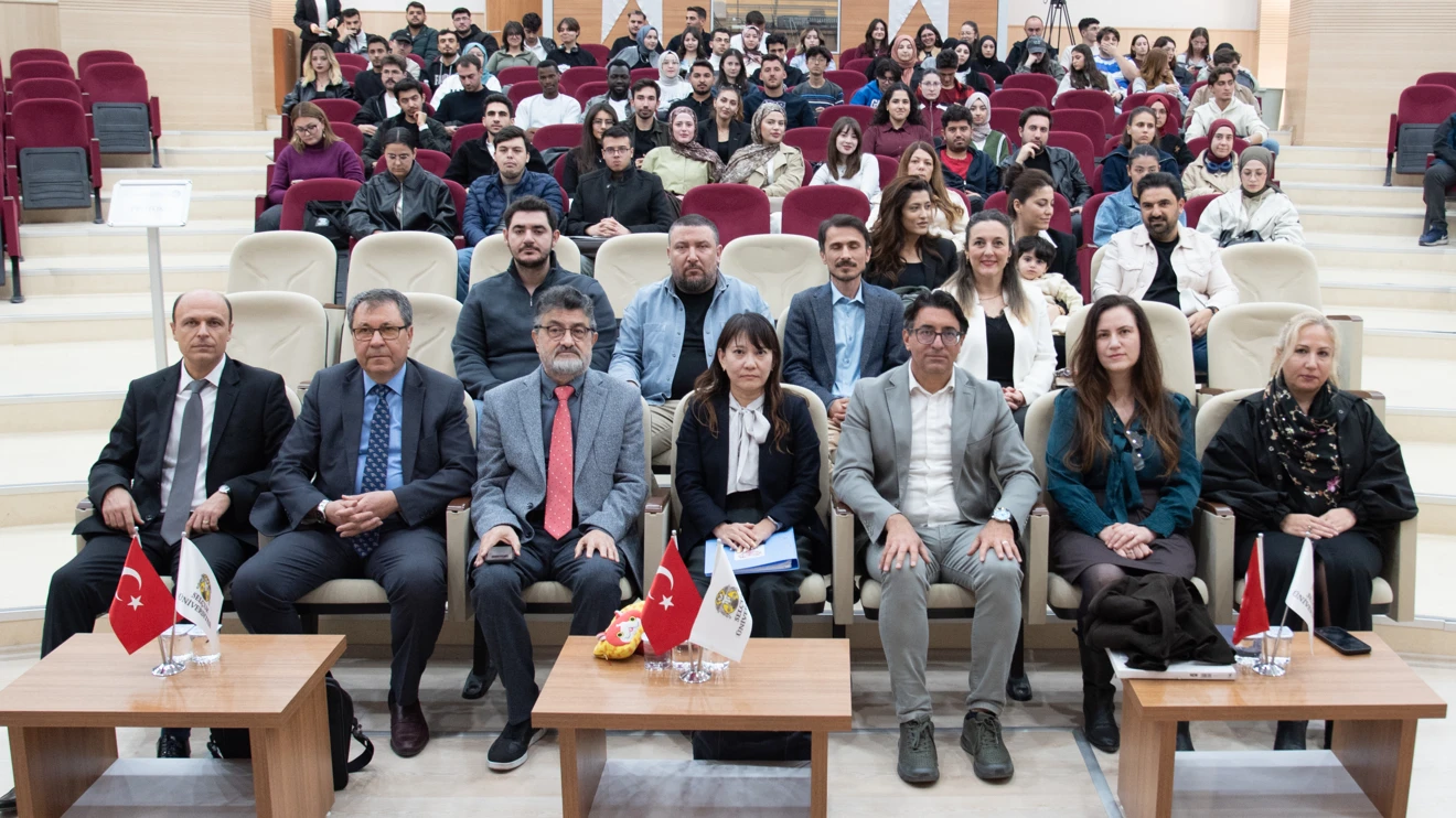 Selçuk Üniversitesinde Türkiye - Japonya ilişkileri anlatıldı